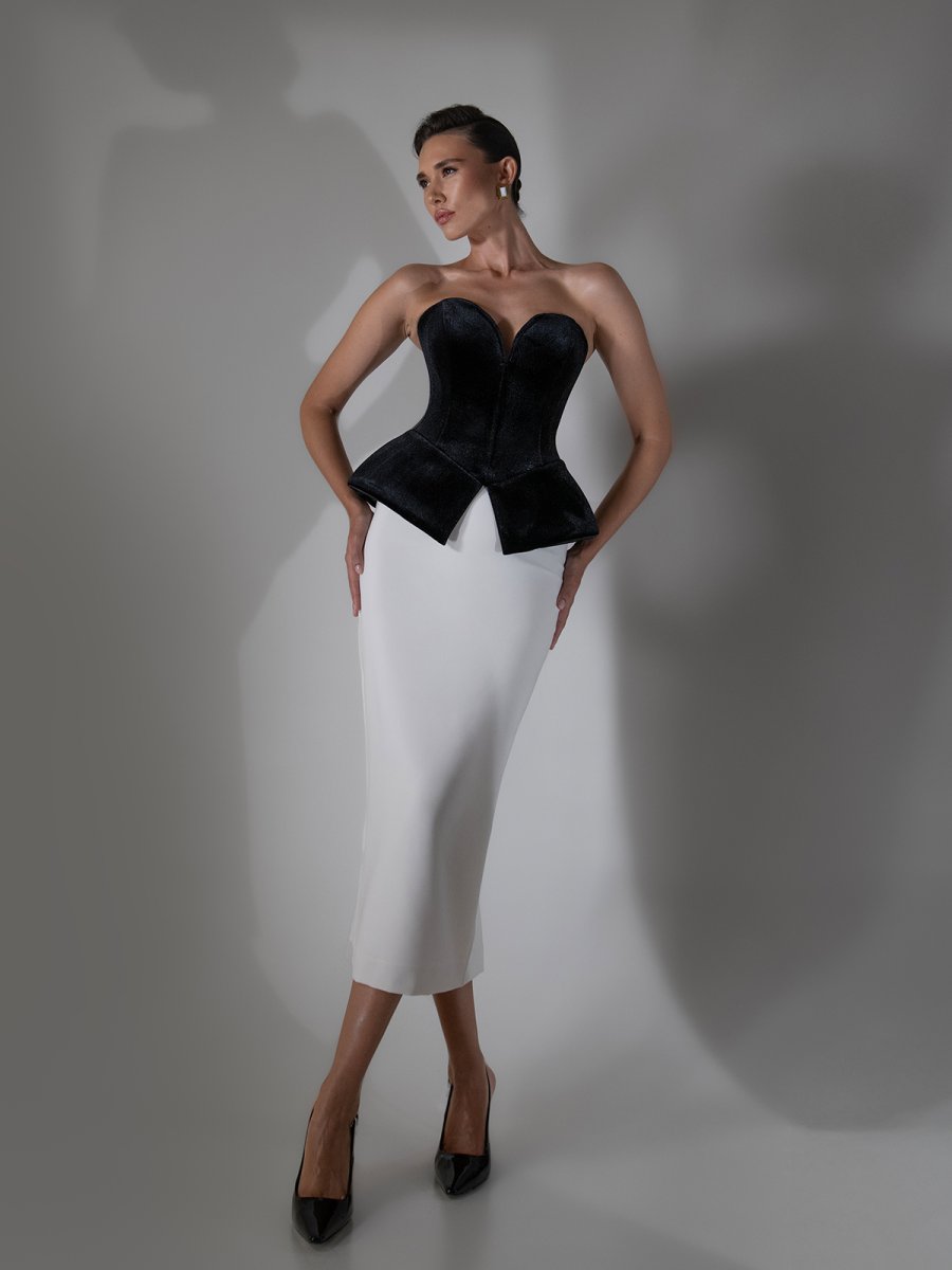 CLASSIC PEARL SKIRT